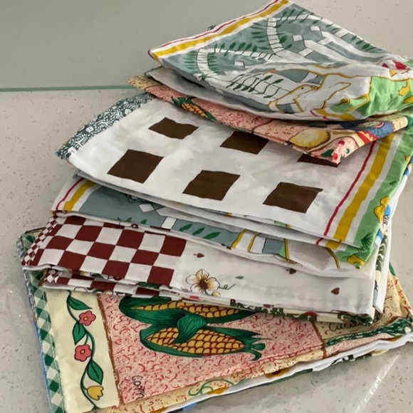 12 pack of Aprons - Picture 2 of 6